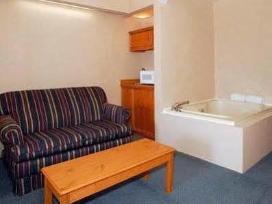 Hotel Express - By Ihg 3*